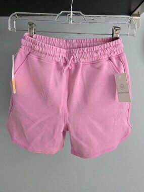 NWT pink we wander girls shorts M 8-10